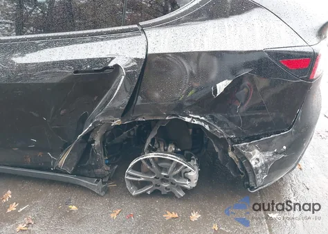 2025 Tesla Model Y Long Range Dual Motor Rear-Wheel Drive из США, поврежденный, VIN 7SAYGDED3SF246940